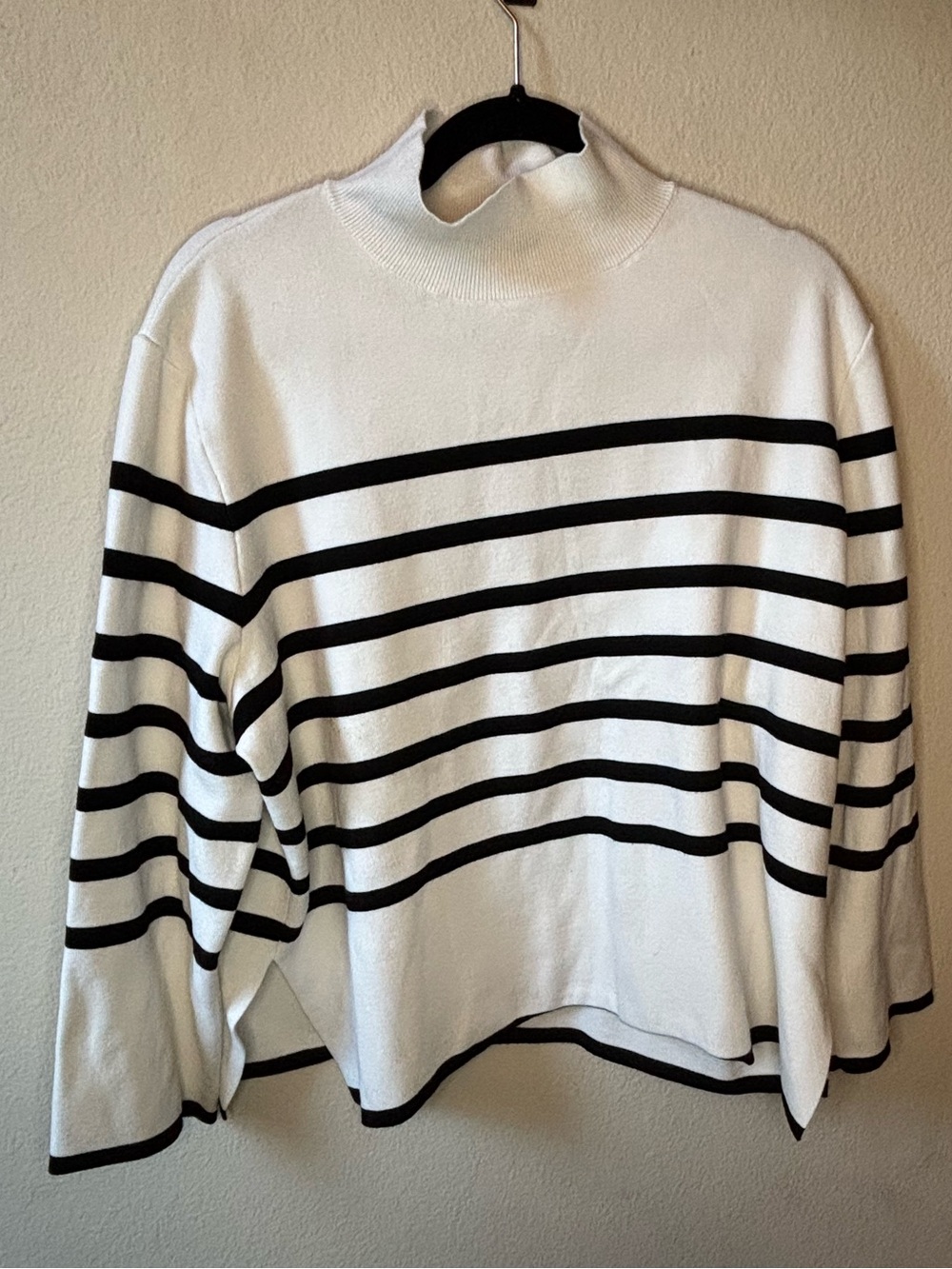 H&M White and Black Striped Turtleneck Sweater